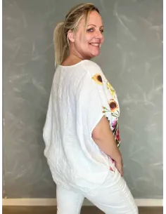 TIPPY blomstret hørbluse hvid model 3377-7690 front 2