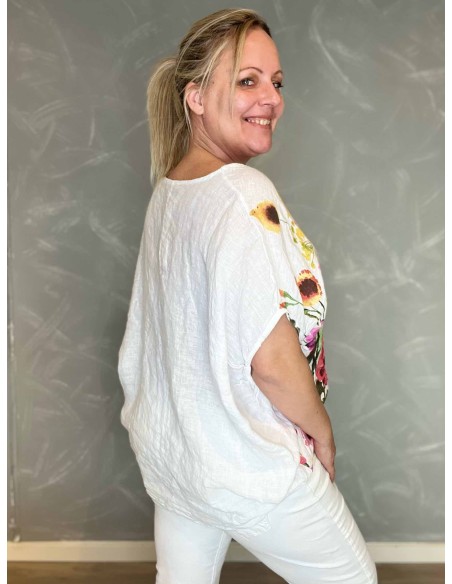 TIPPY blomstret hørbluse hvid model 3377-7690 bag