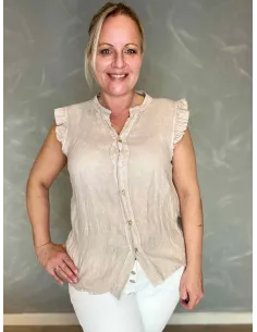 Beige hør skjortebluse med flæseærmer vist forfra