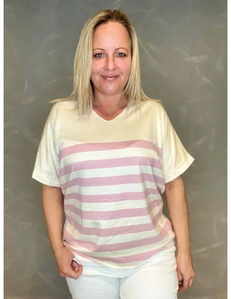 Kortærmet stribet finstrik i hvid og rosa med V-hals, afslappet pasform, perfekt til den modne kvinde