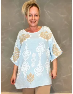 TIPPY vaflet bluse sky-blå print model 3468-7808 front