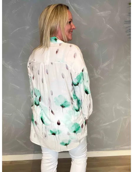 Skjorte med akvarel blomsterprint i rosa og blå nuancer på hvid bund, bag