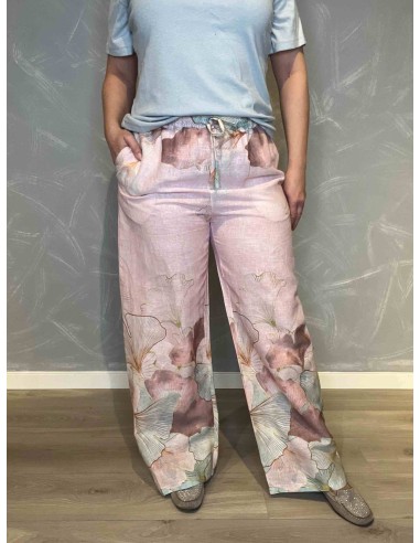 "Bukser i hør-blanding med elegant bladprint i rosa nuancer, løs pasform med elastik i taljen"