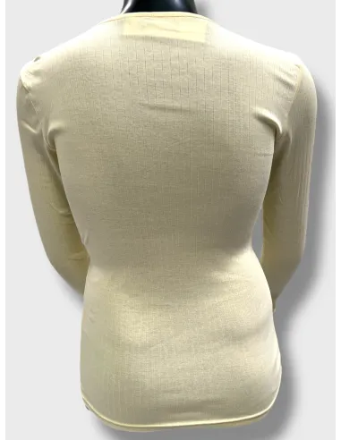 bagside af soft yellow langærmet rib bluse – TIPPY Basic Collection