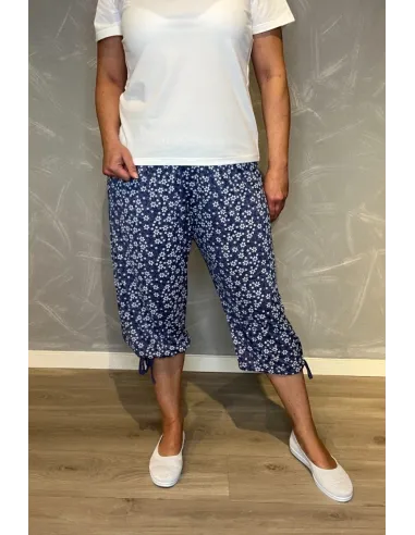 Jeans blå knickers med hvidt blomsterprint og snøre i benene