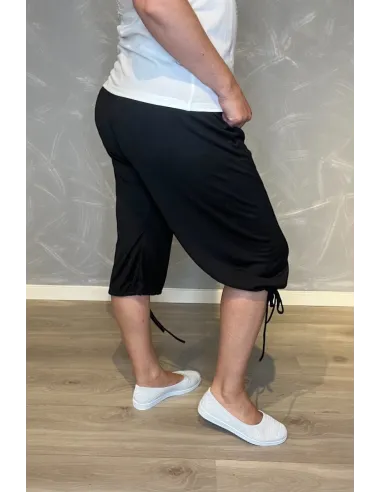 Sorte knickers med elastisk talje og snøre i benene