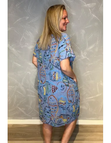 Jeans blå kjole med farverigt fisk print og praktiske lommer