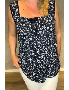 navy top med små blomster og gule detaljer 2