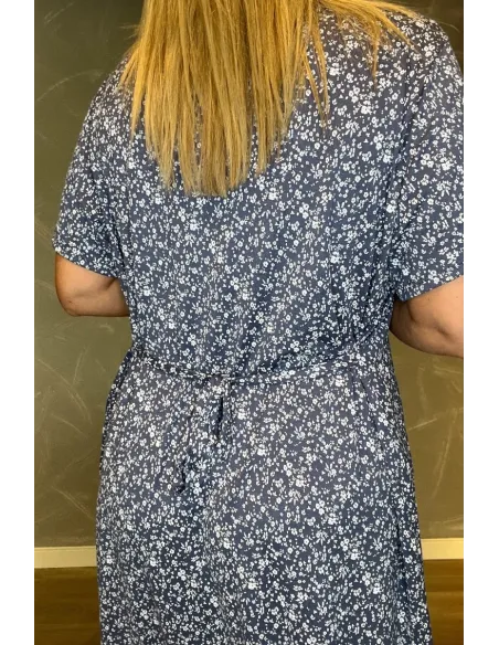 Bindebånd i taljen på jeans blå kjole – TIPPY