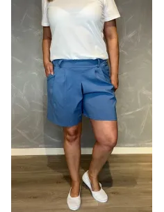 Jeans blå knælange shorts med lommer til kvinder – TIPPY Collection