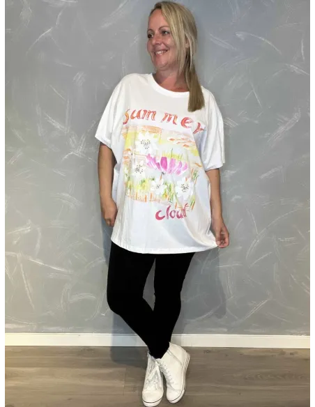 Hvid oversize t-shirt med farverigt Summer Cloud print og blomster