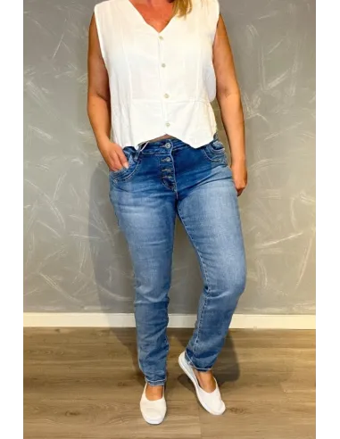 "Lys denim slim fit jeans til kvinder fra Karostar - TIPPY"