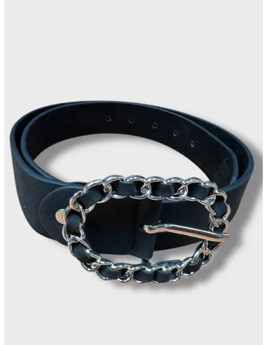 nærbillede af kædespænde og struktur i læder – TIPPY Italian Select