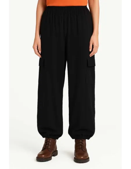 "Sorte cargo bukser med store lommer til kvinder - TIPPY Collection"