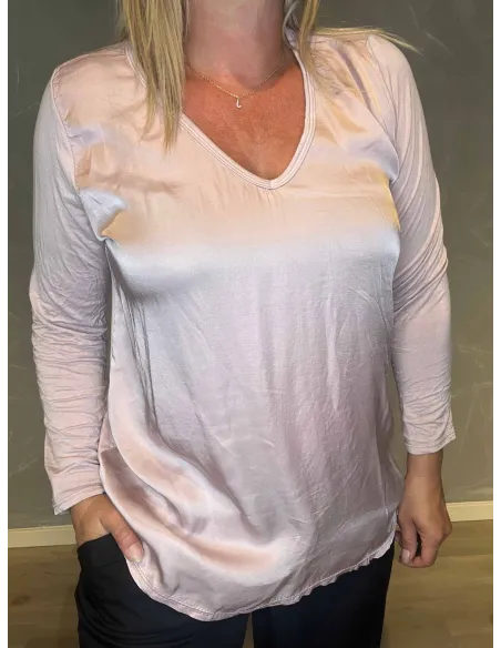 "V-hals og løs pasform på rosa viskose bluse til kvinder - TIPPY"