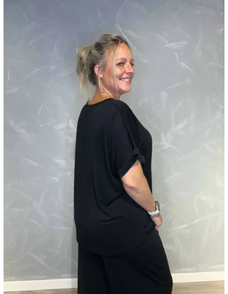 "Bagside af sort box bluse med stræk til kvinder - TIPPY"