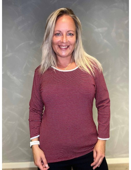"Maroon stribet t-shirt med hvide striber til kvinder - TIPPY Design"