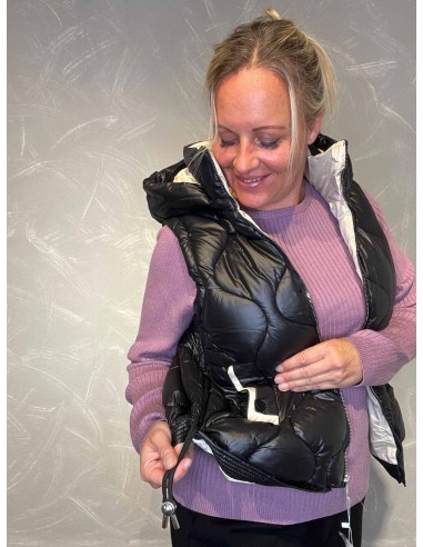 TIPPY; SORT DYNEVEST MED HÆTTE