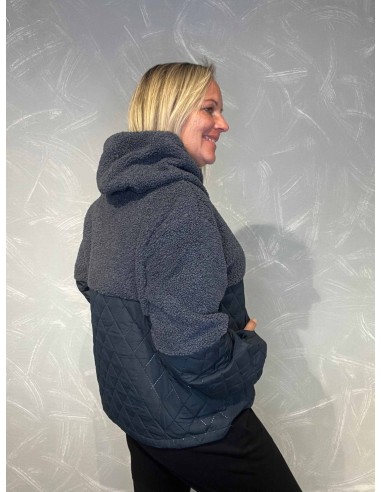 "Bagside af quiltet anorak med varm pasform"