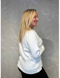"Hvid cardigan med rib og knapper" 2