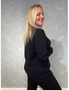 "Sort cardigan med rib og knapper" 2