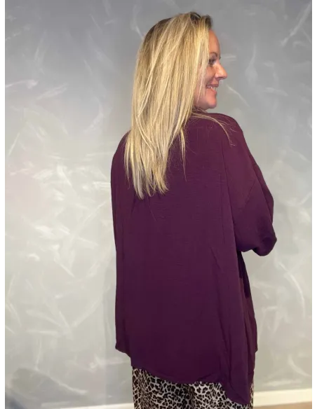 "Bagside af mørk lilla tunika med afslappet pasform"