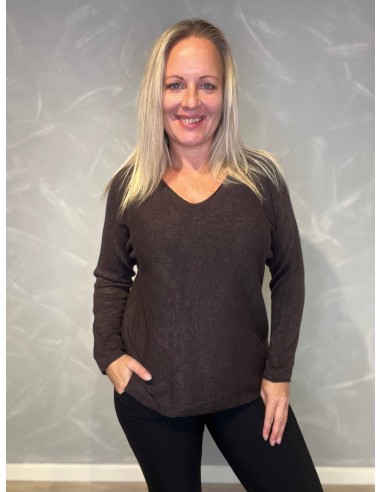 "Brun let viskose strik til kvinder med V-hals - TIPPY Collection"