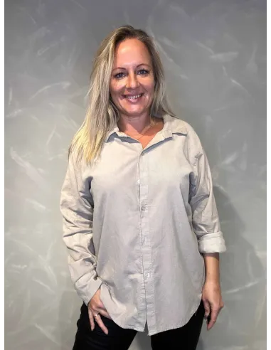 "Sand babyfløjl skjorte til kvinder - TIPPY Collection"