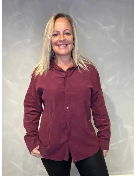 "Bordeaux babyfløjl skjorte til kvinder - TIPPY Collection"