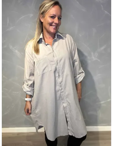 "Sand babyfløjl storskjorte til kvinder - TIPPY Collection"