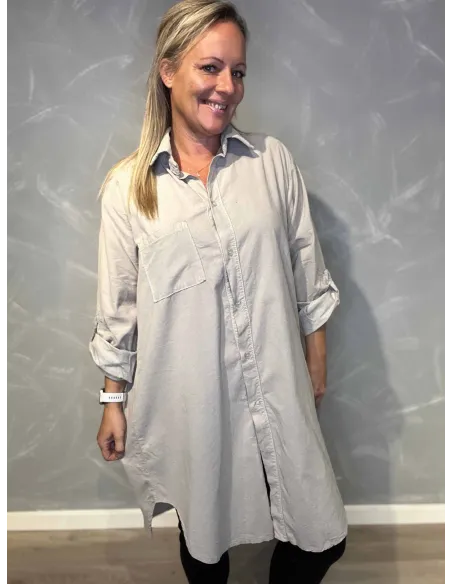 "Sand babyfløjl storskjorte til kvinder - TIPPY Collection"