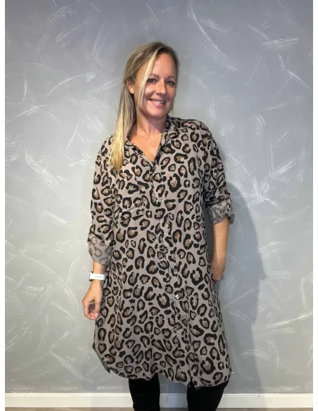 "Leo storskjorte til kvinder med leo-print - TIPPY Collection"