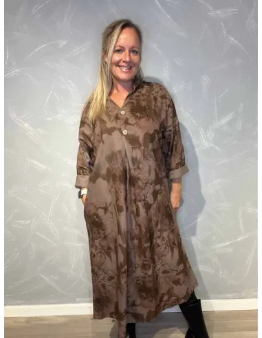 "Lang fløjlskjole til kvinder med brunprint - TIPPY Collection"