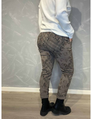 "Bagside af bukser med tern og blomster til kvinder - TIPPY"