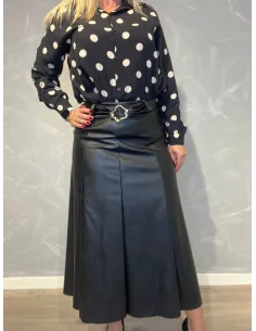 "Sort læderlook nederdel med bælte til kvinder - TIPPY Collection"