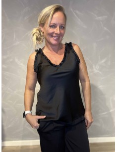 35871 ÆRMELØS SATIN TOP MED FLÆSER SORT