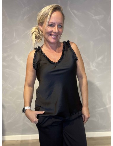 35871 ÆRMELØS SATIN TOP MED FLÆSER SORT