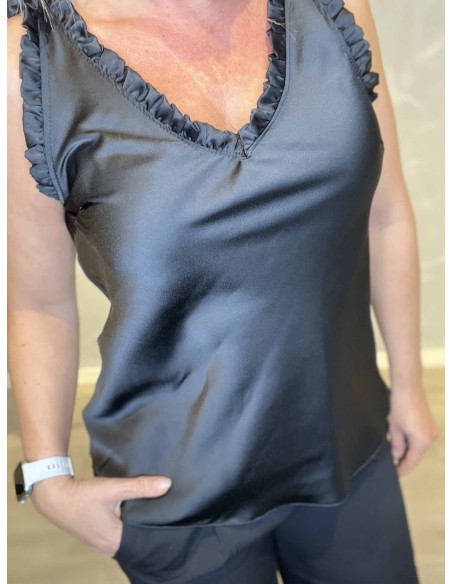35871 ÆRMELØS SATIN TOP MED FLÆSER SORT