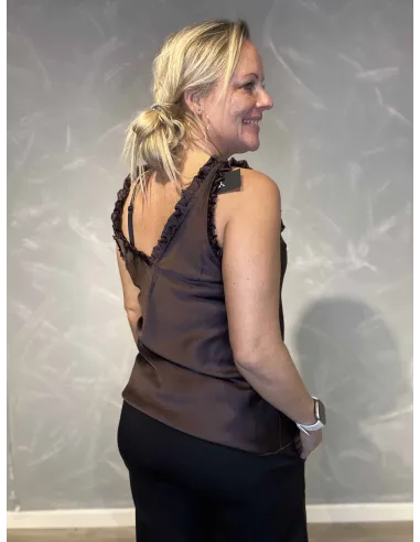 35871 ÆRMELØS SATIN TOP MED FLÆSER BRUN