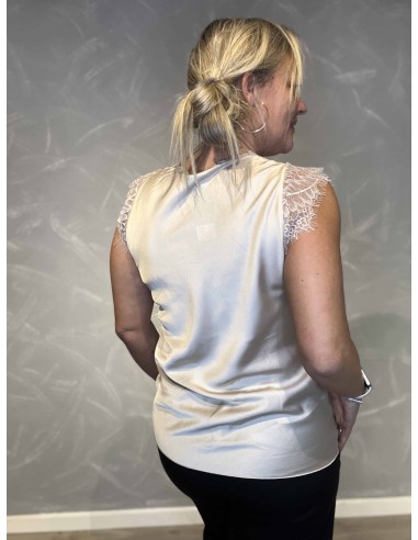 bagside af cream satin top – TIPPY Collection