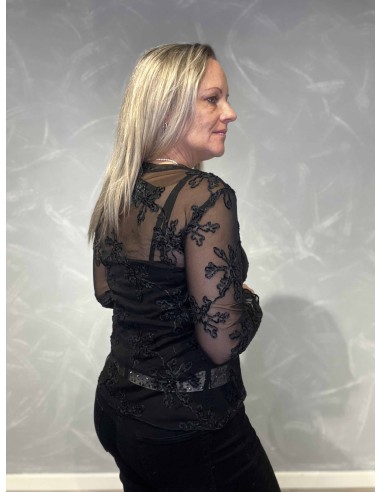 Bagside af sort mesh bluse – TIPPY