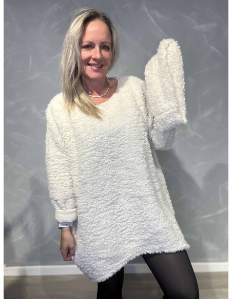 off white teddy trøje med tørklæde – TIPPY Collection