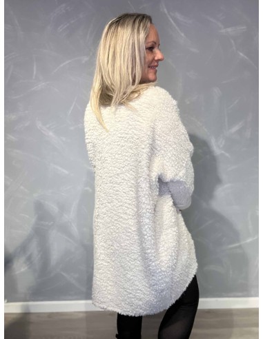 bagside af off white teddy trøje med langt bagstykke – TIPPY Collection