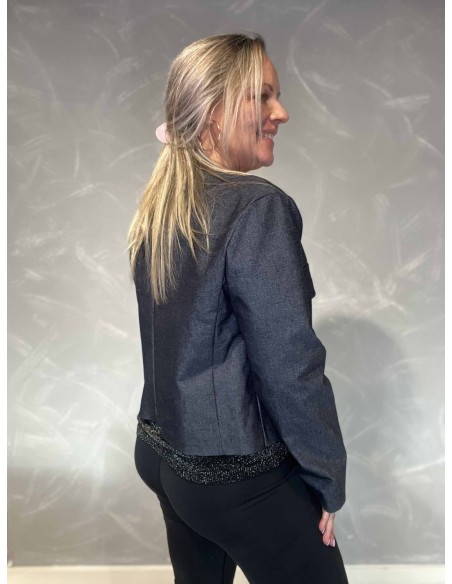Bagside af let denim kort blazer jakke til kvinder – TIPPY