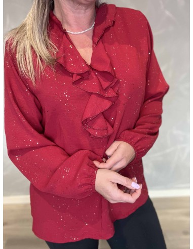 Flæsedetalje og glimmer på rød festbluse – TIPPY