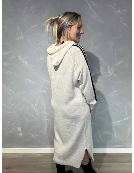 Bagside af beige strik sweatkjole til kvinder – TIPPY