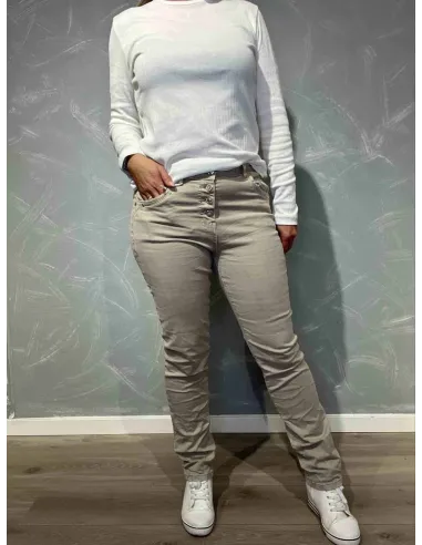 Beige slim fit jeans til kvinder – Karostar
