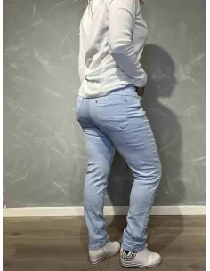 Lyseblå slim fit jeans til kvinder – Karostar 2