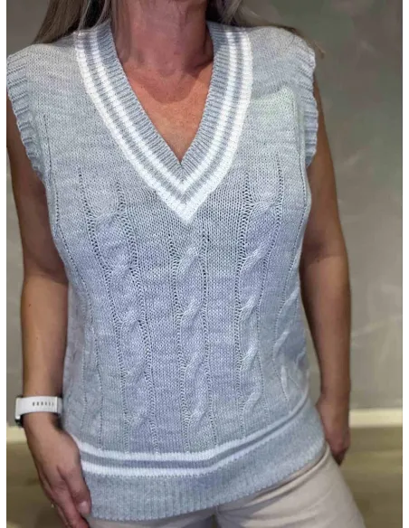 Kabelstrik på grå slipover – TIPPY