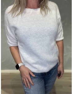 Hvid strikbluse med korte ærmer til kvinder – Tippy Collection 2